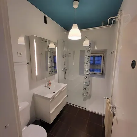 Romantic Old Town Flat With River View Apartman